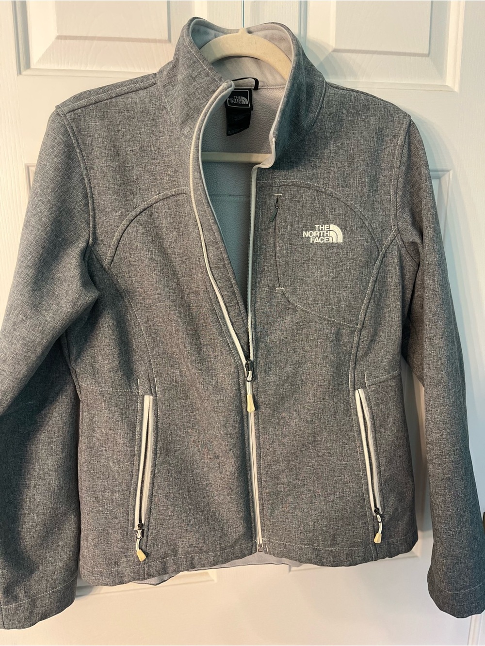 The North Face Women’s Grey Gray Heather Softshell Apex Jacket M